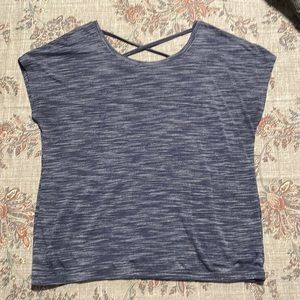 Tshirt with criss cross back